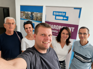 Szkolenie słowackiego zespołu: jak skutecznie zapobiegać wymiotom u psów i kotów